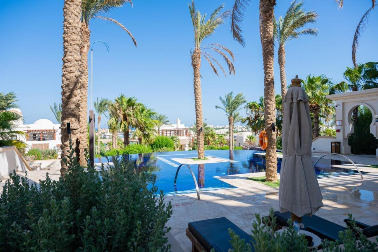 Nayah Stays, Ancient Sands Luxurious Pool Terrace Frühstückspension Hurghada
